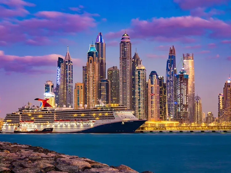 Silvesterveranstaltung: Kreuzfahrten ab Dubai - Silvester 2025/2026