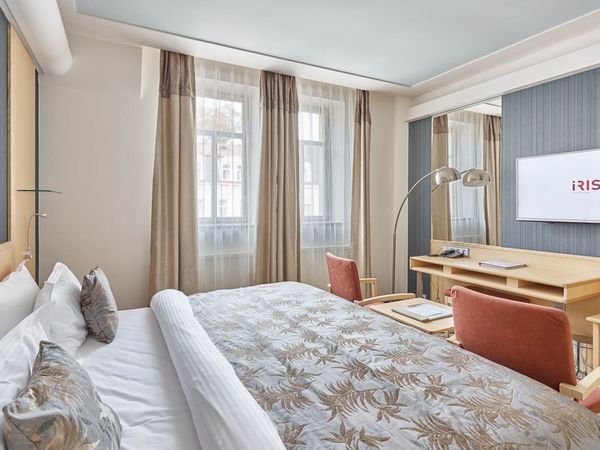 Silvester Wellnessurlaub 2025 in Karlsbad – 5 Tage im Spa Hotel IRIS mit Massage & Halbpension
