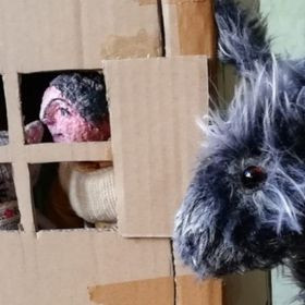 Flyer der Silvesterveranstaltung: Kabarett Schwarz-Weiß – Das Ensemble Materialtheater im FITZ Stuttgart an Silvester 2025