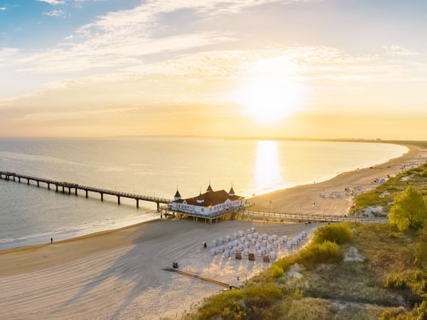 Flyer der Silvesterveranstaltung: Unvergesslicher Silvester auf Usedom: 5 Nächte im SEETELHOTEL Ostseehotel Ahlbeck