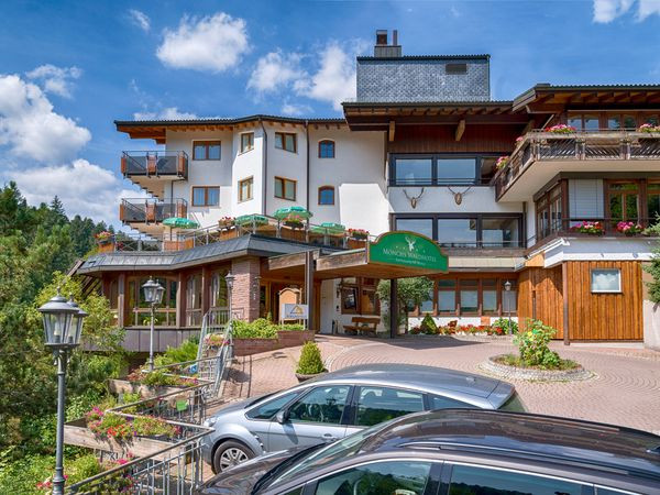 Glanzvoller Jahreswechsel 24/25 im Schwarzwald – Wellness und Genuss im Kapfenhardter Tal"