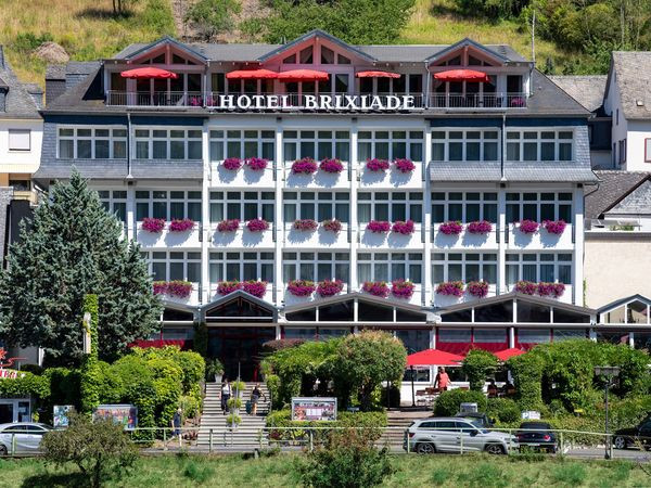 Silvester an der Mosel – Festliche Tage mit Gala, Feuerwerk & Mosel-SPA im Moselstern-Hotel Brixiade & Triton