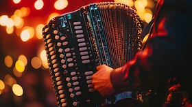 Flyer der Silvesterveranstaltung: Melodie und Melancholie – Brüder Funkner & Steffi Böttger