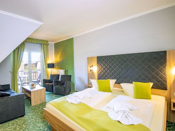 Silvester 2025/2026 im Erzgebirge | 6 Tage Silvesterurlaub mit Vampir-Mottoparty in Seiffen