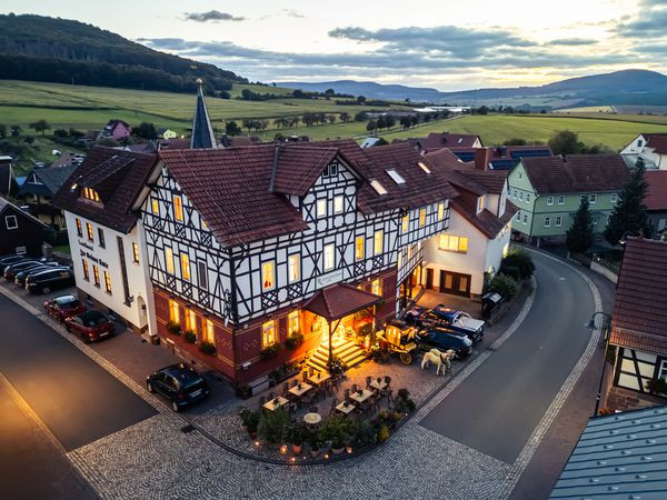 Silvester in der Rhön 2025/2026: Entspannter Jahreswechsel im Landhotel Zur Grünen Kutte