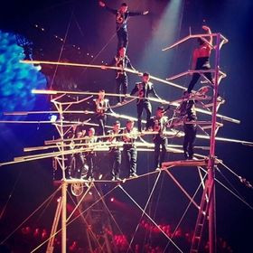 Flyer der Silvesterveranstaltung: Ulmer Weihnachtscircus 2025/26 – Magie, Akrobatik & festliche Manege in der Friedrichsau