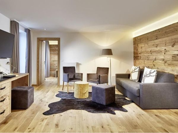 Silvester in der Zugspitz Arena 2025/2026 – 5 Tage Winterzauber im Boutiquehotel Grüner Baum in Tirol