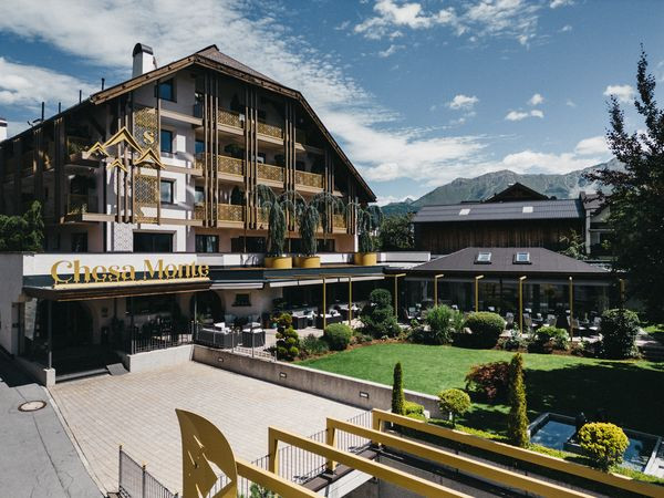 Familienurlaub in Fiss – Hotel Chesa Monte: Skizeit & Genuss in Tirols Skidimension