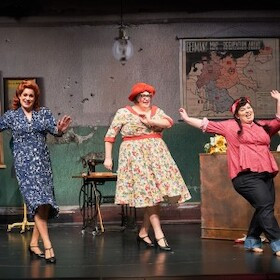 Silvesterveranstaltung: Dat Frollein Wunner an Silvester 2024 im Ohnsorg-Theater