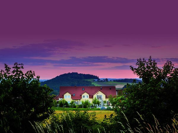 Silvesterveranstaltung: Silvester in der Oberpfalz – 4 oder 5 Tage Dorfidylle, Feuerzauber & Naturerlebnisse in den Hollerhöfen