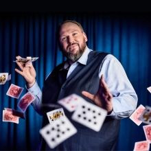 Flyer der Silvesterveranstaltung: Simsalabim! - Die Kinder-Zaubershow in Ben Blu´s Illusionstheater