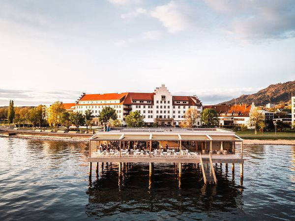 Silvesterveranstaltung: Stilvoller Jahreswechsel am Bodensee – 5 Tage Eleganz & Genuss im Seehotel am Kaiserstrand