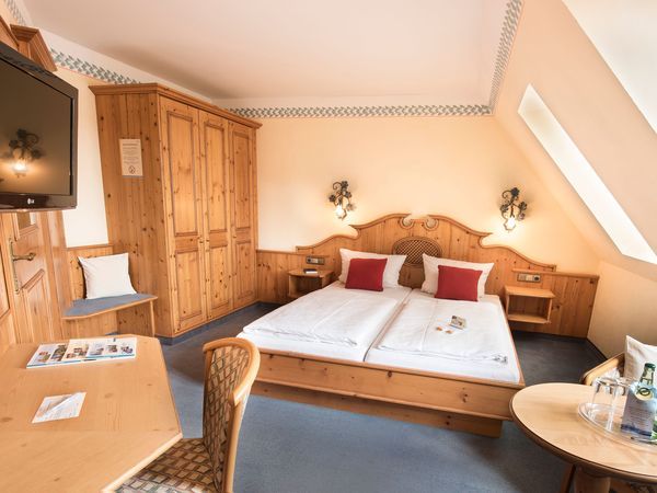 Silvesterurlaub in Franken 2025 – 5 Tage Erlebnisreise mit Galaabend & Übernachtung im AKZENT Hotel Gasthof Krone