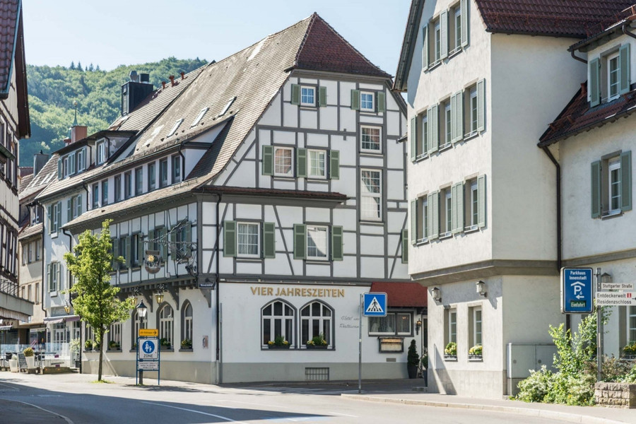Silvesterveranstaltung: Silvester auf der schwäbischen Alb Flair Hotel Vier Jahreszeiten 