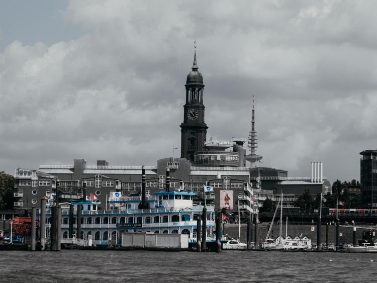 Silvesterveranstaltung: MS HANSEATIC