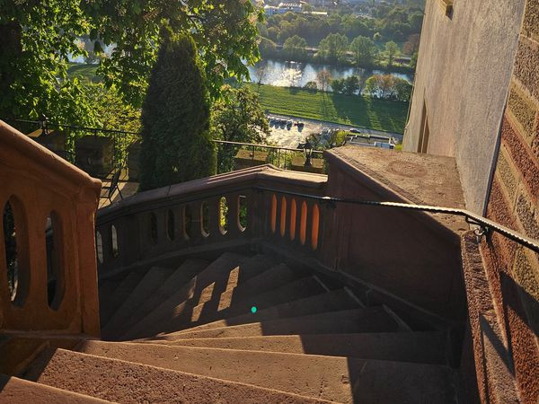 Silvester 2025 im Schloss Neuburg – Edler Jahreswechsel mit Blick auf das Neckartal