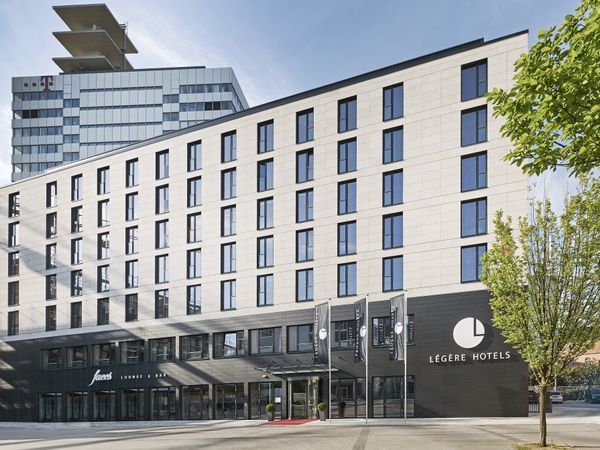 Silvester 2024 in Bielefeld mit 2 Übernachtungen im Légère Hotel Bielefeld