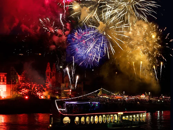 Silvesterveranstaltung: Silvester auf dem Rhein: Schiffsparty mit Buffet & DJ - 3 Tage im Best Western