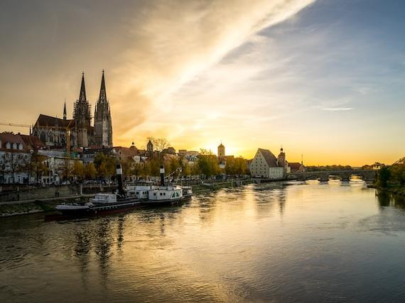 Silvesterveranstaltung: Silvestergala 2022 ab Regensburg auf dem Schiff