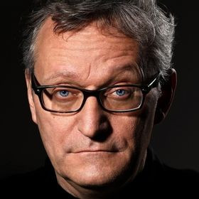 Frank Lüdecke – Träumt weiter! im Kabarett-Theater Die Stachelschweine Berlin