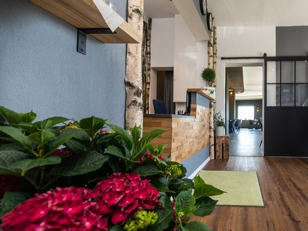 Berghotel Kristall – Jahreswechsel mit Glitzer & Genuss im Hunsrück